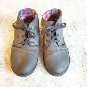 Toms Lace Up Black Shoes | Y4